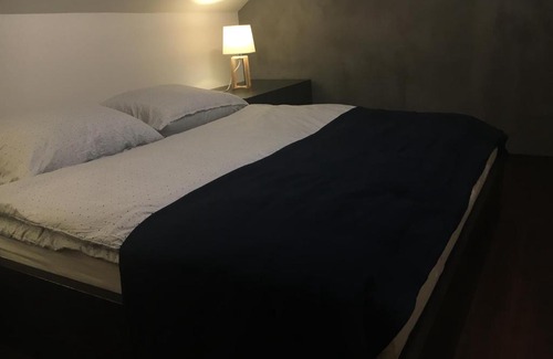 Miskolc-Tapolca Apartment | Ideal Fürj Apartman in Miskolctapolca with Hot Tub
