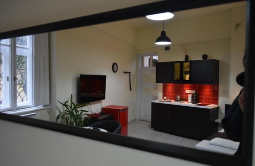 Szentendrei Apartment | Welcoming Főtér Apartmanház in Charming Szentendre