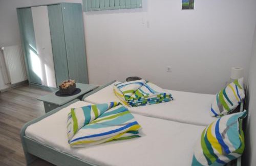 Balatonfuzfo Hotel | Cozy Fűz Apartman with Ocean View and Family-Friendly Perks