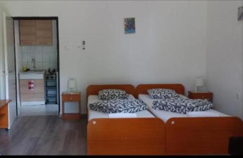 Balatonfuzfo Hotel | Cozy Fűz Apartman with Ocean View and Family-Friendly Perks
