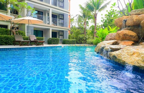 Sa Khu Condo | Modern Condo with Pool & Breakfast - Free Netflix Included