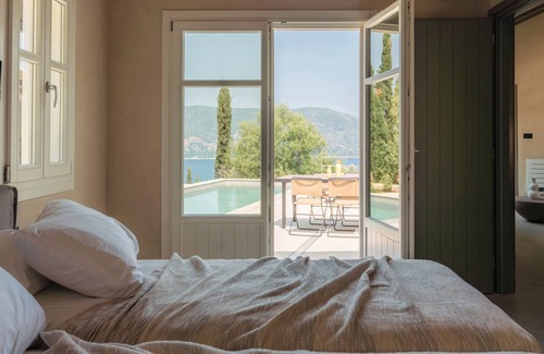 Tselendata Villa | Experience F Topia Angular Villa: Pet-Friendly Oceanfront Retreat