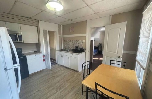 Eastside Apartment | Convenient 3BR Apartment Near Syracuse University