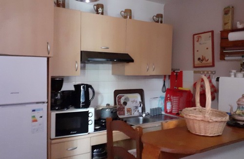 Mutzig Apartment | Inviting Studio Retreat on the Wine Route near Strasbourg