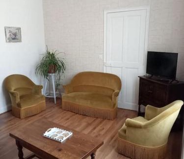 Vigneulles-les-Hattonchatel Apartment | Pet-Friendly Retreat at F2 1ER ETAGE – Rated 8.3/10