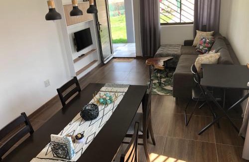 Omuthiya House | Charming F2 Farmhouse: Pet-Friendly Retreat with High Ratings
