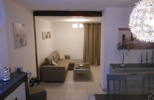 Malesherbes Apartment | Stylish F2 Furnished Stay in Downtown Fontainebleau