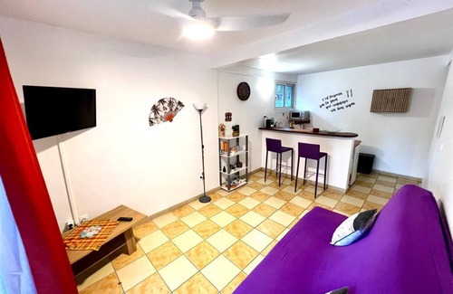 Tartane Apartment | Air-Conditioned Retreat Amidst Tropical Nature - 9.4/10 Rated