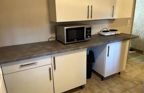 Villeneuve-le-Roi Apartment | Cozy Independent F2 Near RER C and Tram T9 with Spa