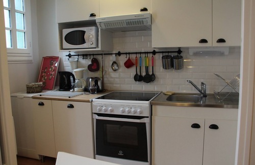 Mers-les-Bains Apartment | Oceanfront F2 in Mers les Bains with 9.8/10 Guest Rating