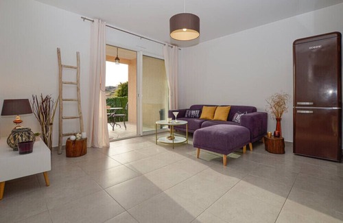 Residences du Golfe de Lava House | Premier Mini-Villa Retreat Near Golfe de Lava with Pool