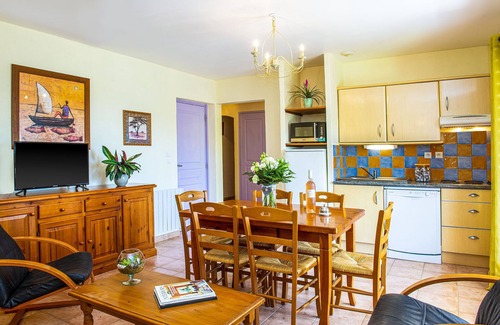 Figanieres Apartment | Cozy F3 Apartment for Families with Pool and Breakfast