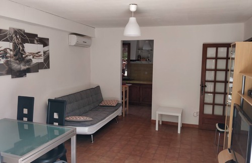 Laverune Apartment | Inviting F3: Gateway to Montpellier & Mediterranean Bliss