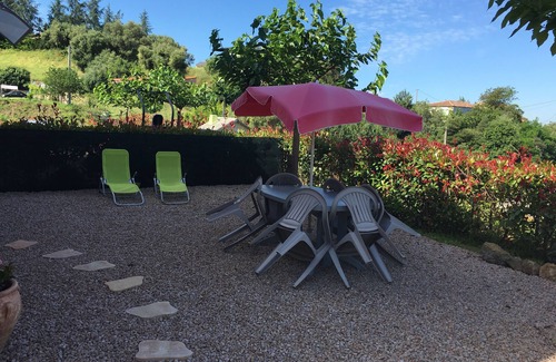 Bastelicaccia Apartment | Idyllic F3 Hotel: Perfectly Positioned by Sea and Mountains