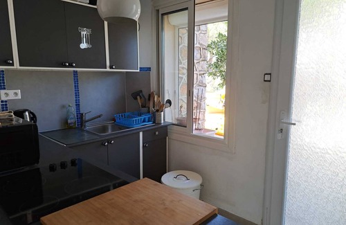La Seyne-sur-Mer House | Relax at F3 Marvivo-les Sablettes, Steps from the Beach