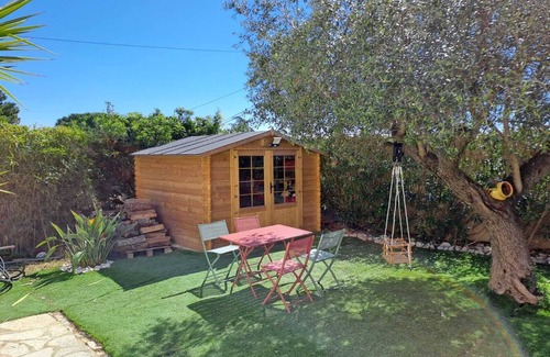 Le Cres Apartment | Tranquil F3 Neuf with Private Access, Pool & BBQ Area