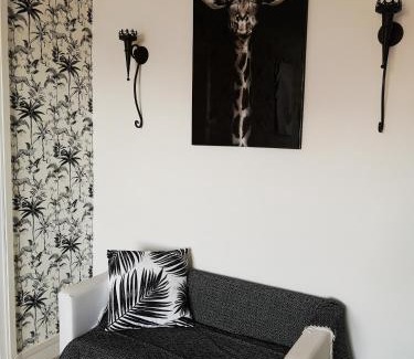 Sablon - Trudaine Apartment | Explore Le Côme: Central T3 with Parking & Pet-Friendly