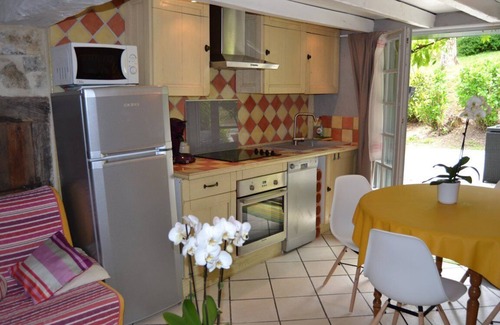 Urrugne Apartment | Cozy F3 with Terrace and Garden Near St Jean de Luz