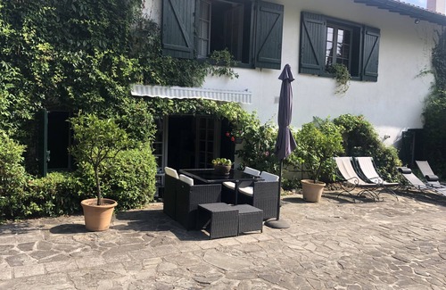 Urrugne Apartment | Cozy F3 with Terrace and Garden Near St Jean de Luz