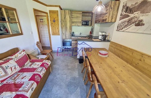 Valloire Apartment | F4 Duplex: Poolside Retreat with Top-Rated Amenities