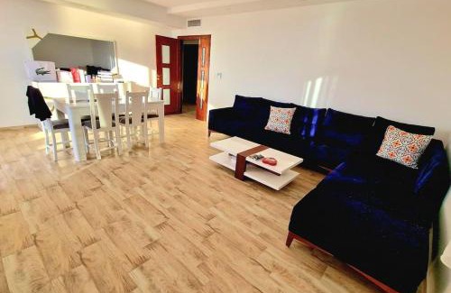 Oran Apartment | Family-Friendly F4 Vue sur Mer with Ocean Views