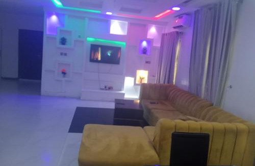 Ofin House | fab shortlet apartment