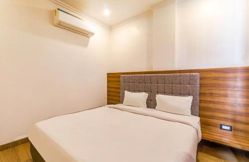 Indira Nagar Hotel | Discover FabExpress Global Inn: Family-Friendly Comfort