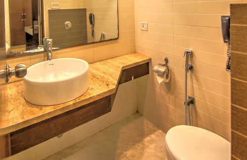 Kalkaji Hotel | Budget-Friendly Stay at Fabhotel Le Grand with Breakfast
