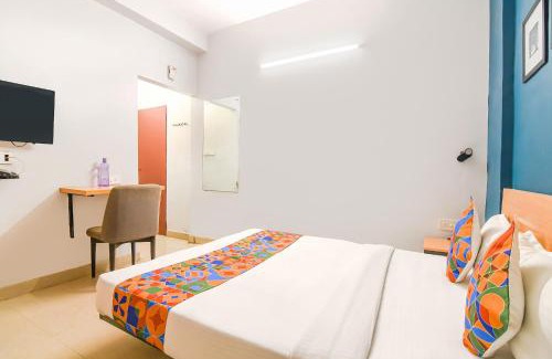 Kolkata Hotel | Budget-Friendly Stay at FabExpress P3 with Breakfast Included