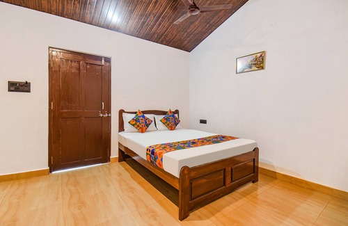 Nagoa Hotel | Budget-Friendly Stay at Fabexpress Peacock Suites with Breakfast