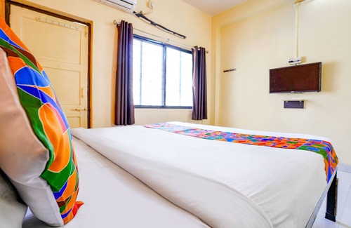 Pune Hotel | Budget-Friendly Stay at Fabexpress Ravikiran with Breakfast