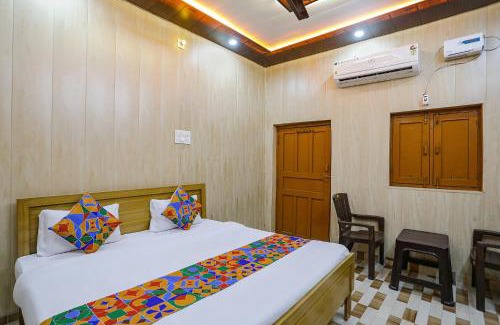 Haraiya Hotel | Guest Rated 9.3: Family-Friendly FabExpress Shree Ram Aadhar