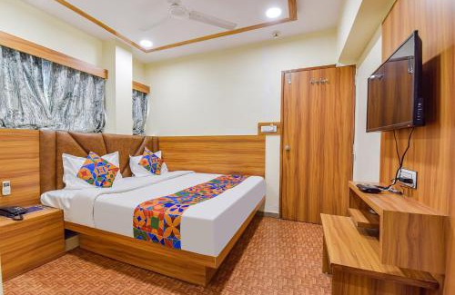 Navrangpura Hotel | Budget-Friendly Stay at FabExpress Silver Inn for Families