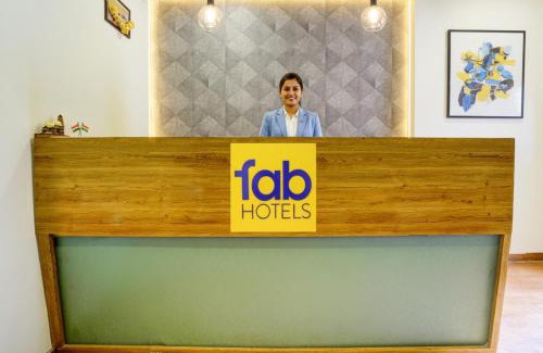 Andheri West Hotel | Budget-Friendly Stay at Hotel Sumit Palace with Breakfast