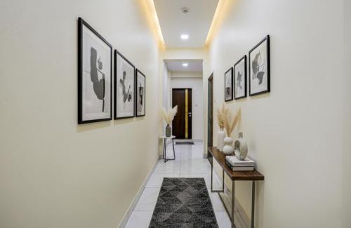 Andheri West Hotel | Budget-Friendly Stay at Hotel Sumit Palace with Breakfast