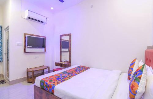 Kolkata Hotel | Budget-Friendly FabExpress Vedika: Perfect for Families