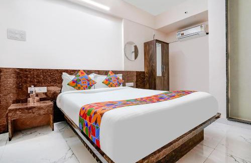 Wakad Hotel | Budget-Friendly Stay at FabExpress Wakad Villa with Breakfast