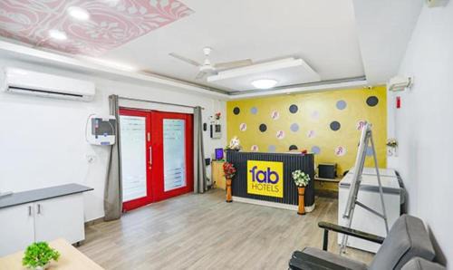 Noida Hotel | Family-Friendly Retreat at FabHotel F9 Sector 51