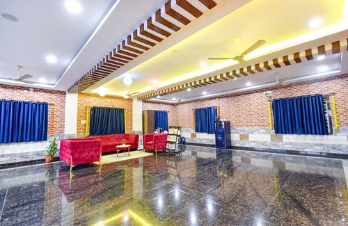 Shamshabad Hotel | FabHotel Galaxy Shamshabed