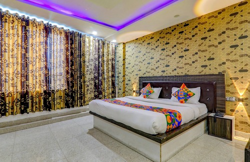 Kalyanpur Hotel | Budget-Friendly Stay at Fabhotel Gold Galaxy with Breakfast