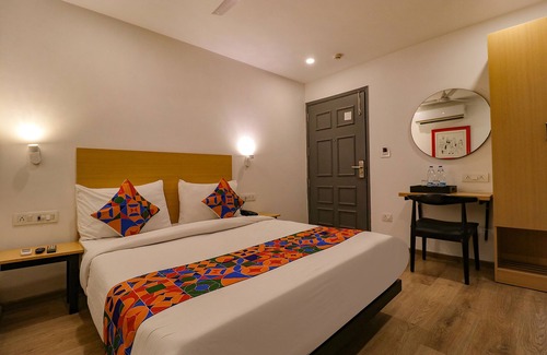 Anand Vihar Hotel | Cozy Stays at Fabhotel Hargobind Enclave with Breakfast