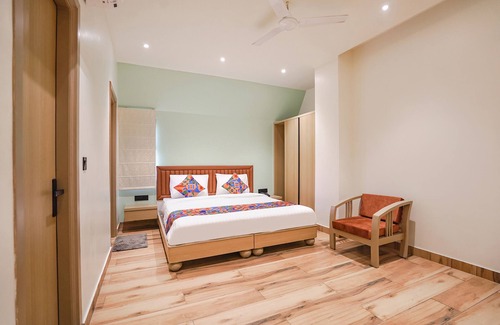 Indirapuram Hotel | Cozy Fabhotel Ip Indrapuram with Breakfast & Child Care