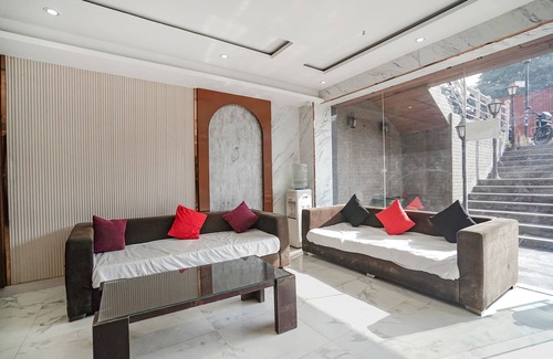 Indirapuram Hotel | Cozy Fabhotel Ip Indrapuram with Breakfast & Child Care