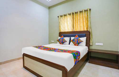 Raipur Hotel | Child-Friendly FabHotel Johar Inn with 8.5/10 Rating