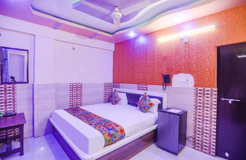 Kanpur Hotel | Discover FabExpress Kanha Dham: Pet-Friendly Retreat