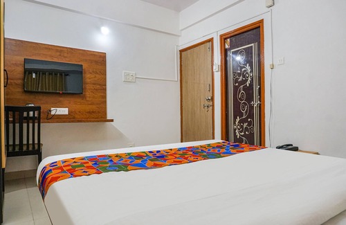 Pune Hotel | Budget-Friendly Fabhotel Lake View with Breakfast Included