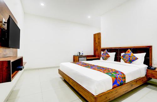 Vadodara Hotel | Budget-Friendly Stay at FabHotel Maa Gayatri with Kitchen