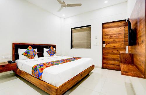 Vadodara Hotel | Budget-Friendly Stay at FabHotel Maa Gayatri with Kitchen