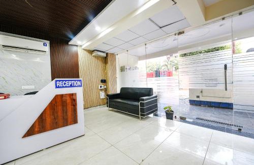 Sector 70 Hotel | FabHotel Palm Paradise
