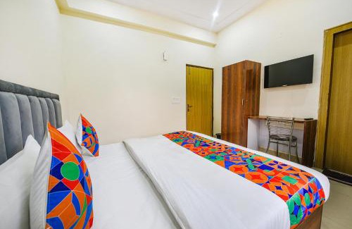Sector 70 Hotel | FabHotel Palm Paradise